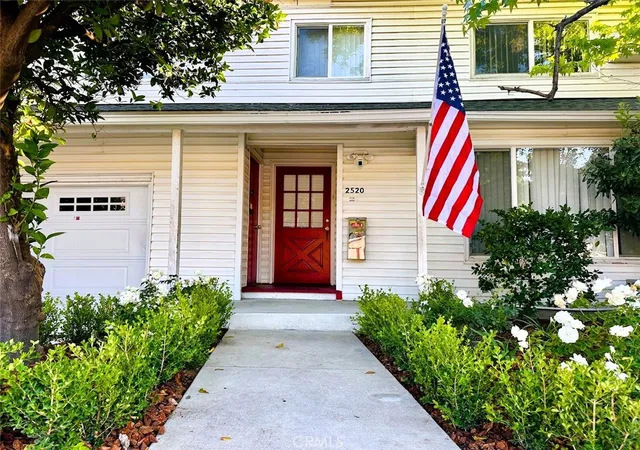 3rd image of 2520 Montrose Ave, Montrose, CA 91020 | MLS# GD26136915