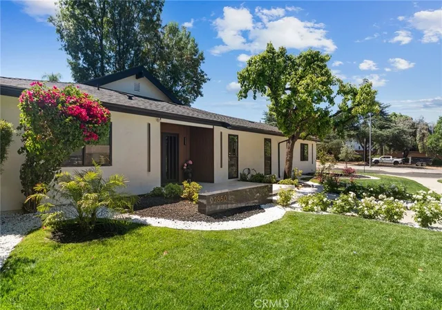 3rd image of 22850 Margarita Dr, Woodland Hills, CA 91364 | MLS# SR26135802