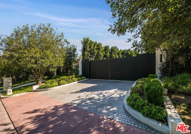 2nd image of 73 Beverly Park Ln, Beverly Hills, CA 90210 | MLS# 26849853
