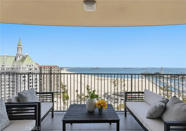 Photo 3 of Condo for sale at 700 E Ocean Blvd #2305, Long Beach, CA 90802 | MLS# OC26136926 | Listing updated on 2026-10-04