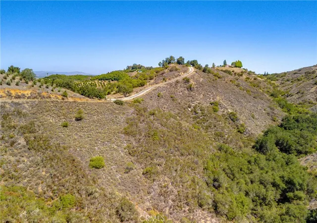 3rd image of 44892 Via Barranca, Temecula, CA 92590 | MLS# SW26134357
