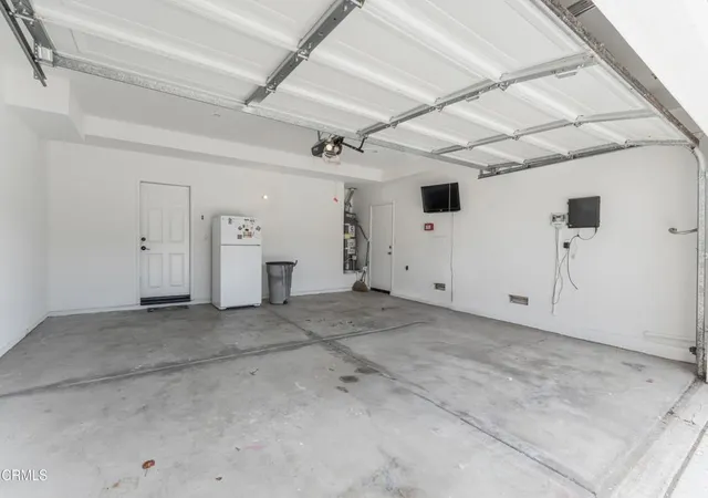 34th image of 341 Huerta St, Oxnard, CA 93030 | MLS# V1-37172