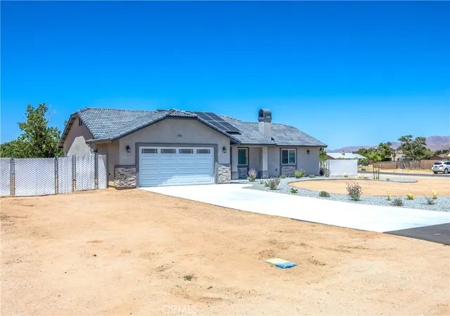 Photo 2 of Single family home for sale at 20948 Verde Dr, Apple Valley, CA 92308 | MLS# HD26136043 | Listing updated on 2026-06-26