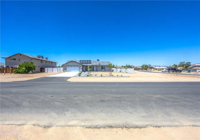 Photo 3 of Single family home for sale at 20948 Verde Dr, Apple Valley, CA 92308 | MLS# HD26136043 | Listing updated on 2026-06-26