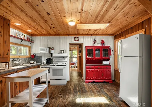 Homes for sale in Berry Creek, CA | 15 Toyon Trl, Berry Creek, CA 95916 | MLS# SN26136914