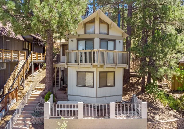 Homes for sale in Big Bear Lake, CA | 841 Menlo Dr, Big Bear Lake, CA 92315 | MLS# CV26136988
