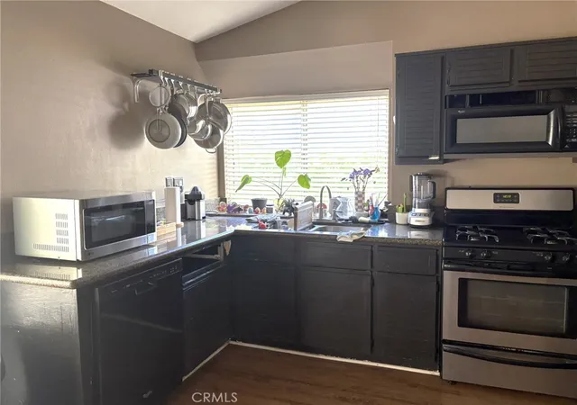 Homes for sale in Saugus, CA | 22552 Barcotta Dr, Saugus, CA 91350 | MLS# SR26137188