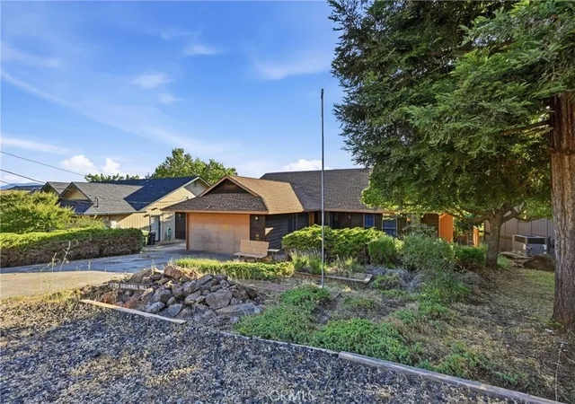 Homes for sale in Hidden Valley Lake, CA | 17153 Squirrelhill Rd, Hidden Valley Lake, CA 95467 | MLS# LC26136644