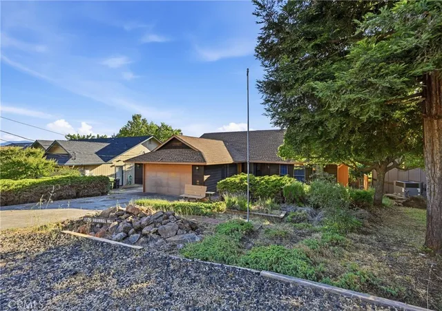 Photo 34 of Single family home for sale at 17153 Squirrelhill Rd, Hidden Valley Lake, CA 95467 | MLS# LC26136644 | Listing updated on 2026-09-28
