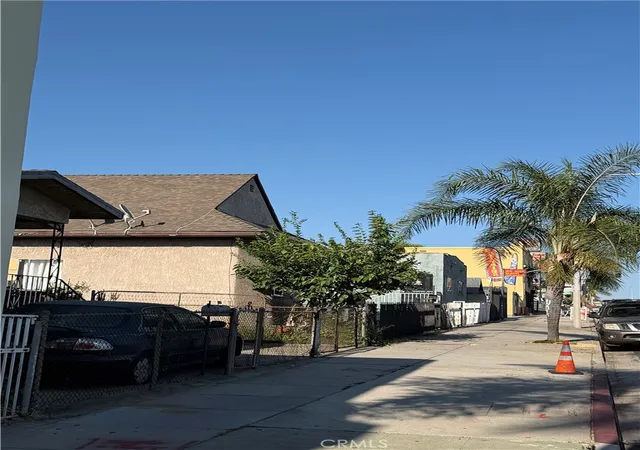 Photo 2 of Multi family home for sale at 4227 E Cesar Chavez, Los Angeles, CA 90063 | MLS# WS26133808 | Listing updated on 2026-06-24