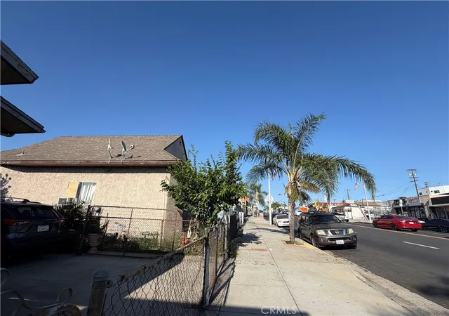 Photo 3 of Multi family home for sale at 4227 E Cesar Chavez, Los Angeles, CA 90063 | MLS# WS26133808 | Listing updated on 2026-06-24