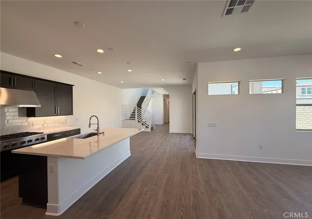 4th image of 27415 Creekwood Ln, Stevenson Ranch, CA 91381 | MLS# IG26137264