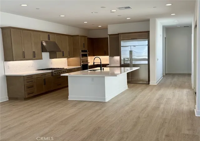 Photo 3 of Condo for sale at 27403 Creekwood Ln, Stevenson Ranch, CA 91381 | MLS# IG26137269 | Listing updated on 2026-06-29