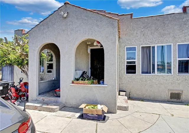 Photo 1 of Multi family home for sale at 5420 Manhattan Pl, Los Angeles, CA 90062 | MLS# MB26136328 | Listing updated on 2026-06-24