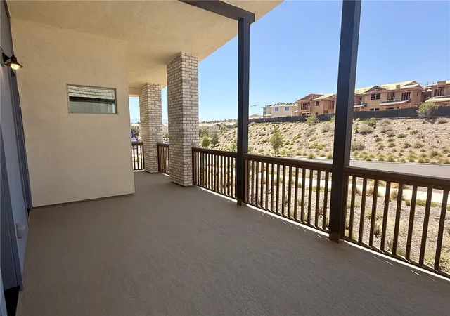 Photo 3 of Condo for sale at 27430 Creekwood Ln, Stevenson Ranch, CA 91381 | MLS# IG26137276 | Listing updated on 2026-09-21