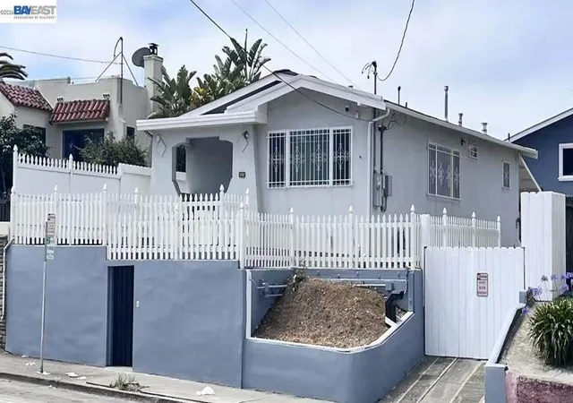 1st image of 3325 Macarthur Blvd, Oakland, CA 94602 | MLS# 41139336