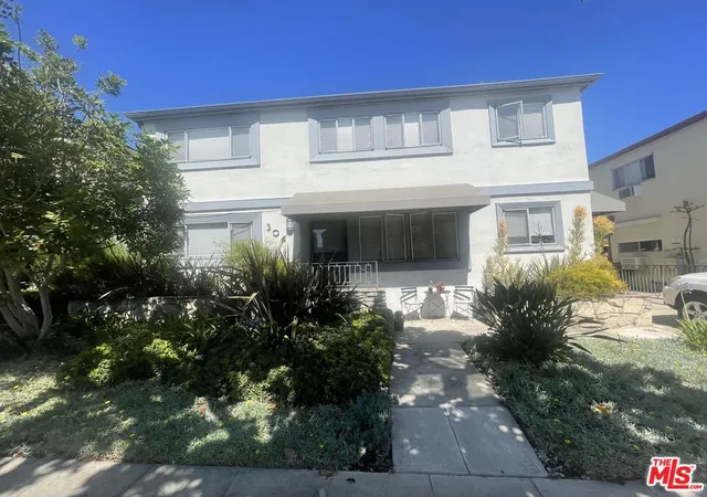 1st image of 304 S Doheny Dr, Beverly Hills, CA 90211 | MLS# 26848875