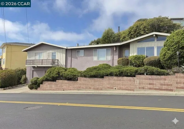 Homes for sale in Richmond, CA | 6635 Arlington Blvd, Richmond, CA 94805 | MLS# 41139352