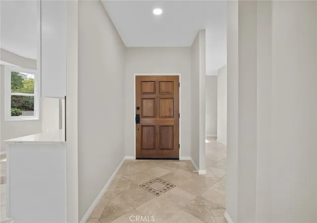 5th image of 38510 Glen Abbey Ln, Murrieta, CA 92562 | MLS# SW26136790