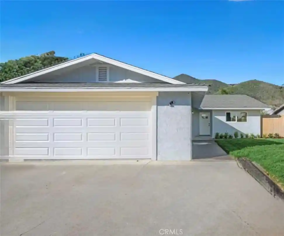 Photo 1 of Single family home for sale at 16881 Glenetta, Lake Elsinore, CA 92530 | MLS# IG26137404 | Listing updated on 2026-08-11