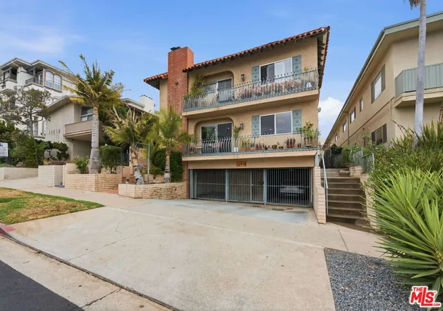 2nd image of 11718 Darlington Ave, Los Angeles, CA 90049