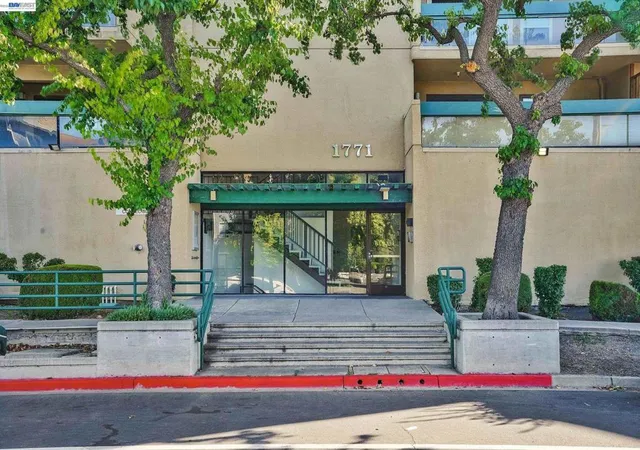 2nd image of 1771 Broadway Street #107, Concord, CA 94520 | MLS# 41139363