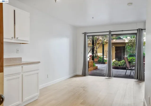 3rd image of 1771 Broadway Street #107, Concord, CA 94520 | MLS# 41139363