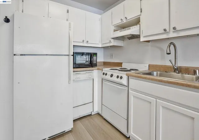 5th image of 1771 Broadway Street #107, Concord, CA 94520 | MLS# 41139363