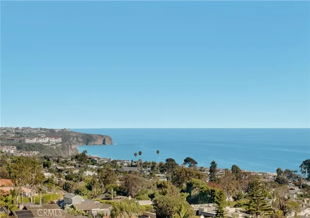 Homes for sale in Laguna Beach, CA | 17 N Vista De La Luna, Laguna Beach, CA 92651 | MLS# LG26133871