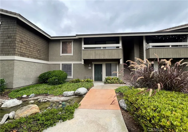 3rd image of 61 Streamwood, Irvine, CA 92620 | MLS# TR26137486