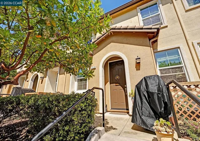 Photo 4 of Townhouse for sale at 108 Arcangel Way, San Pablo, CA 94806 | MLS# 41139374 | Listing updated on 2026-10-02