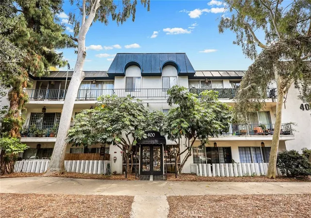 1st image of 400 S La Fayette Park #213, Los Angeles, CA 90057 | MLS# TR26130897