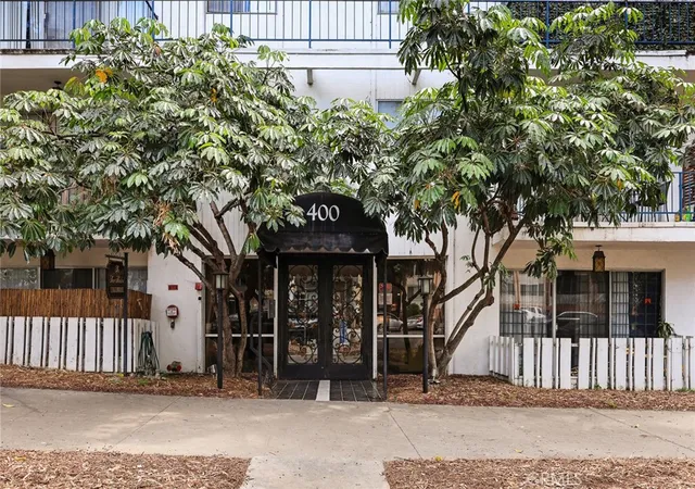 2nd image of 400 S La Fayette Park #213, Los Angeles, CA 90057 | MLS# TR26130897
