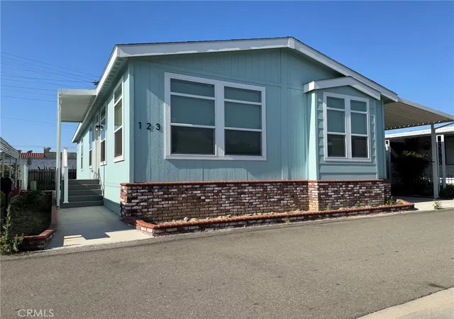 Manufactured home for sale at 8801 Eton #123, Canoga Park, CA 91304 | MLS# SR26137512