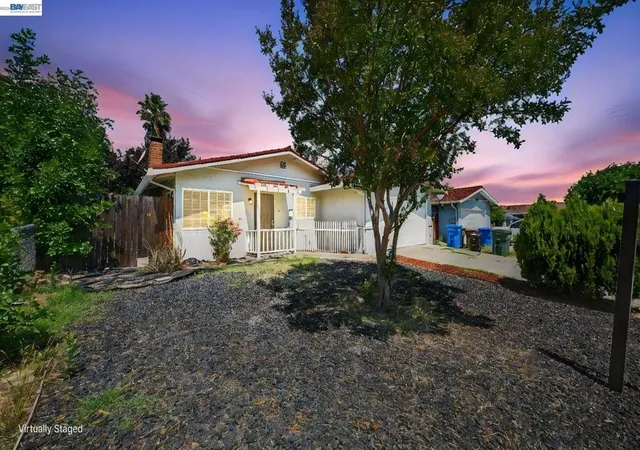 2nd image of 200 Riverside Pl, Bay Point, CA 94565 | MLS# 41139383