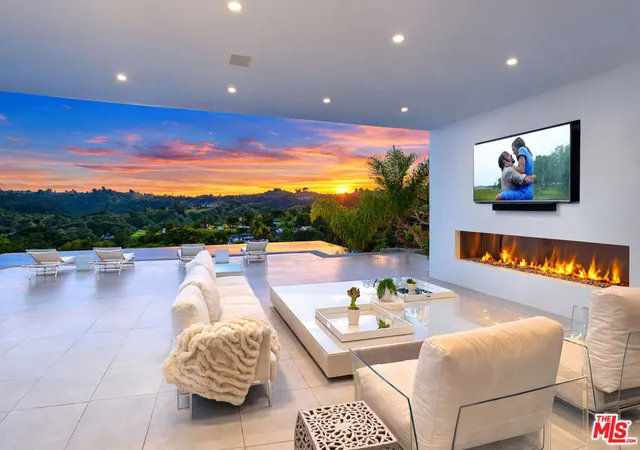Photo 1 of Mansion for sale at 2791 Ellison Dr, Beverly Hills, CA 90210 | MLS# 26851345 | Listing updated on 2026-09-21