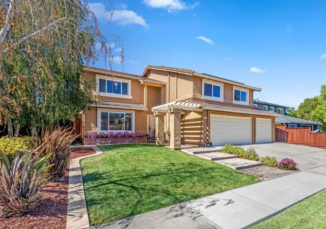 Homes for sale in Gilroy, CA | 1439 Eagles Nest Ln, Gilroy, CA 95020 | MLS# ML82052046