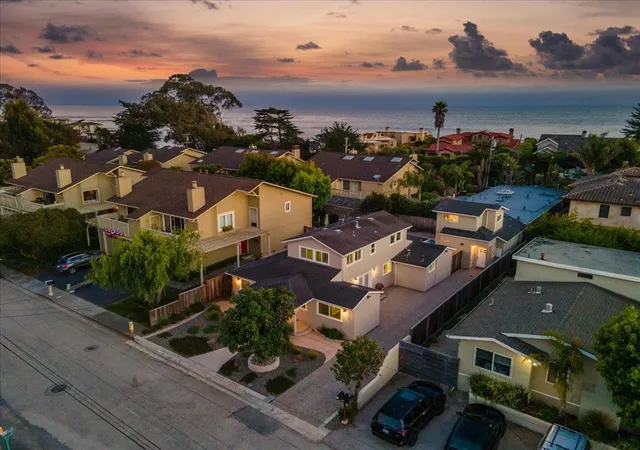 Homes for sale in Santa Cruz, CA | 2722 Warren St, Santa Cruz, CA 95062 | MLS# ML82052049