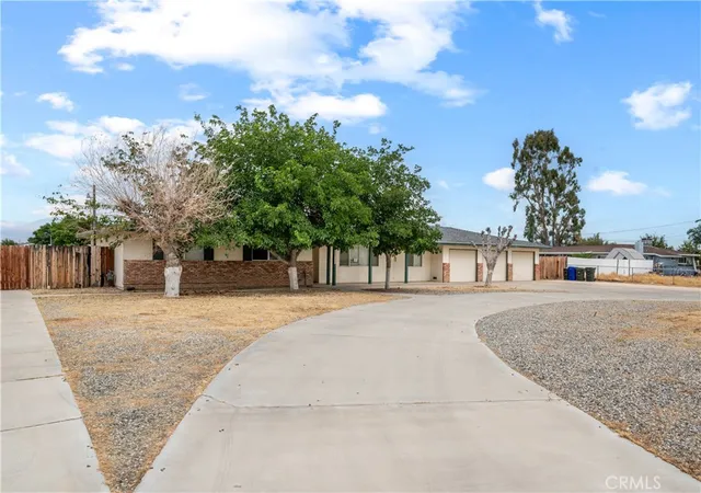 Photo 2 of Single family home for sale at 13755 Mohawk Rd, Apple Valley, CA 92307 | MLS# BB26137050 | Listing updated on 2026-09-24