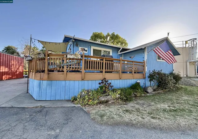 2nd image of 1824 Sycamore Dr, Isleton, CA 95641 | MLS# 41139410