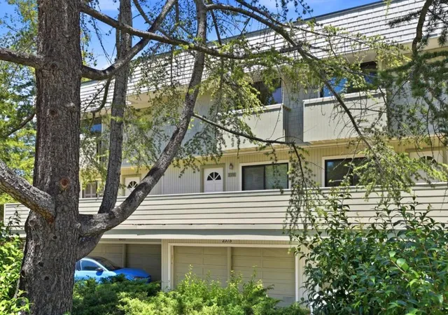 Homes for sale in Menlo Park, CA | 2315 Sharon Rd, Menlo Park, CA 94025 | MLS# ML82052077