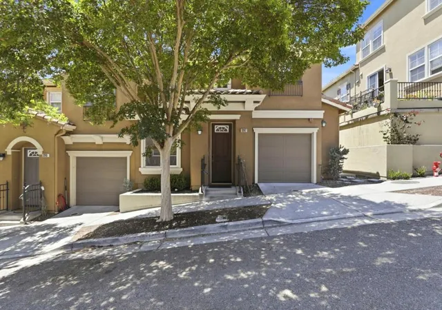 Townhouse for sale at 3287 Montevarchi St, San Jose, CA 95136 | MLS# ML82052081