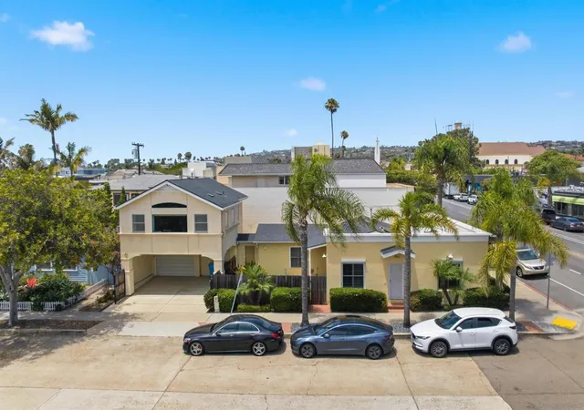 Photo 2 of Sale Pending at 4652 Cass St, San Diego, CA 92109 | MLS# 260015304SD | Listing updated on 2026-10-07