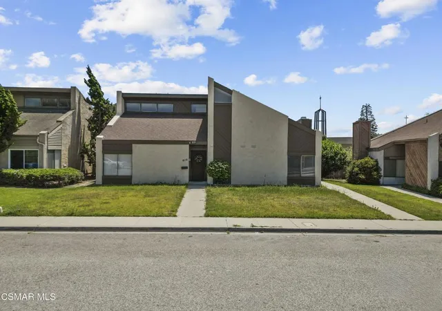 1st image of 810 W Janetwood Drive, Oxnard, CA 93030 | MLS# 226002966