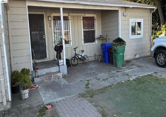 2nd image of 331 Stoneford Ave, Oakland, CA 94603 | MLS# 41139418