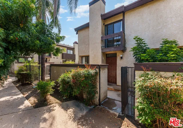 1st image of 9376 Moonbeam Ave #9, Panorama City, CA 91402 | MLS# 26848383