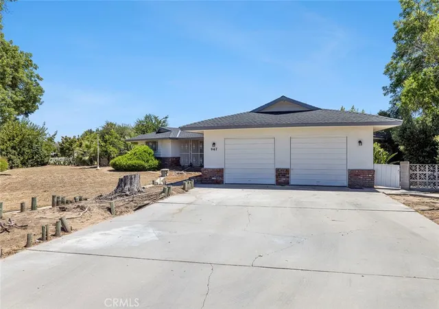 Photo 49 of Single family home for sale at 947 S Stanford Ave, Fresno, CA 93727 | MLS# FR26137845 | Listing updated on 2026-09-24