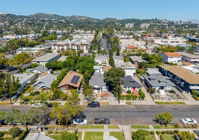 Photo 2 of House for sale at 4541 Russell Ave, Los Angeles, CA 90027 | MLS# SR26137700 | Listing updated on 2026-06-25