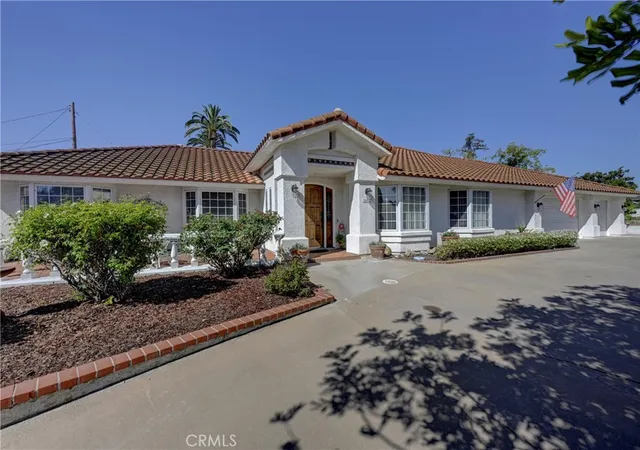 3rd image of 18932 Via Sereno, Yorba Linda, CA 92886 | MLS# PW26134945