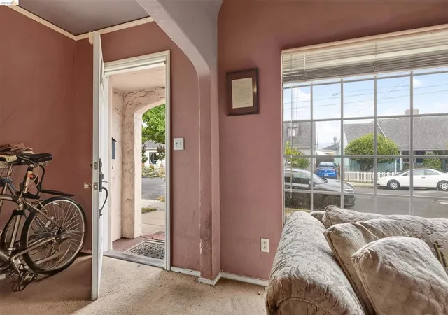 4th image of 1814 105Th Ave, Oakland, CA 94603 | MLS# 41139435